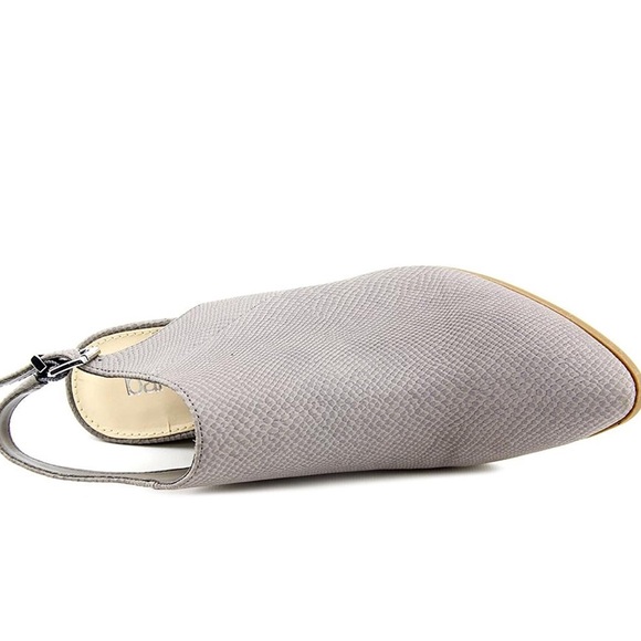 Bar III Women's Grey Ivy Round Toe Bootie Size 11 - Picture 2 of 15